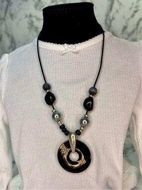Kenneth Cole KC vintage Black and Silver Statement Pendant Necklace